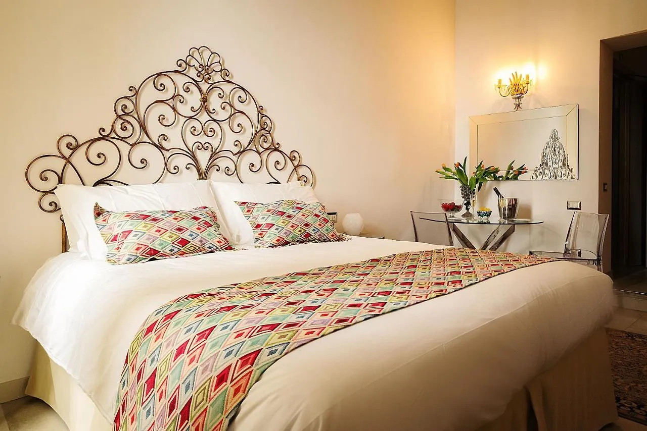 Waterfront Suites Cagliari Guest house